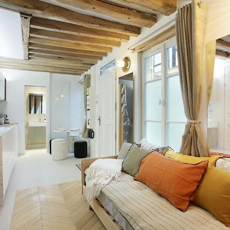 Apartment Le Marais By Studio Prestige Париж Экстерьер фото